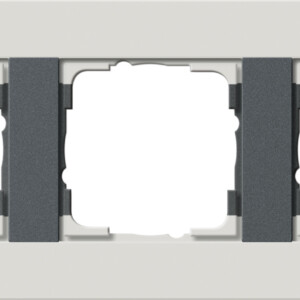 GIRA Cov Fr  3-G Gira E3 Light Grey/Anthra