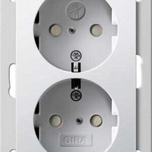 GIRA 2-G Schuko Sock  Sh F  Fm Db 1 5-G System 55 P White M