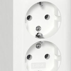 GIRA 2-G Schuko Sock  + Mount Pl  Sm P White